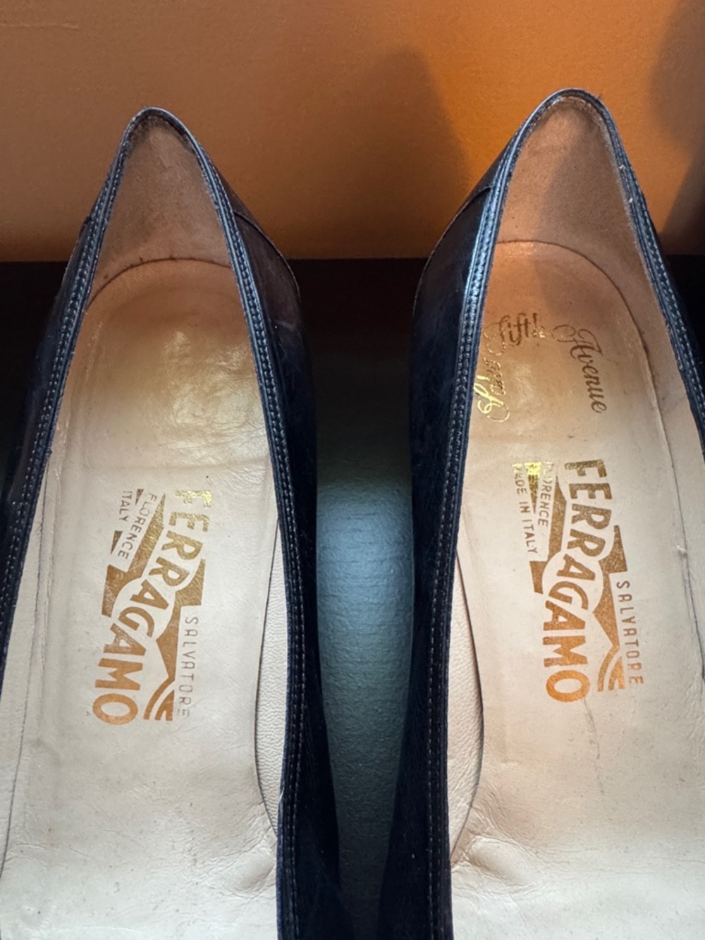 SALVATORE FERREGAMO SAKS FIFTH AVENUE Vintage Leather Heels - Picture 7 of 7